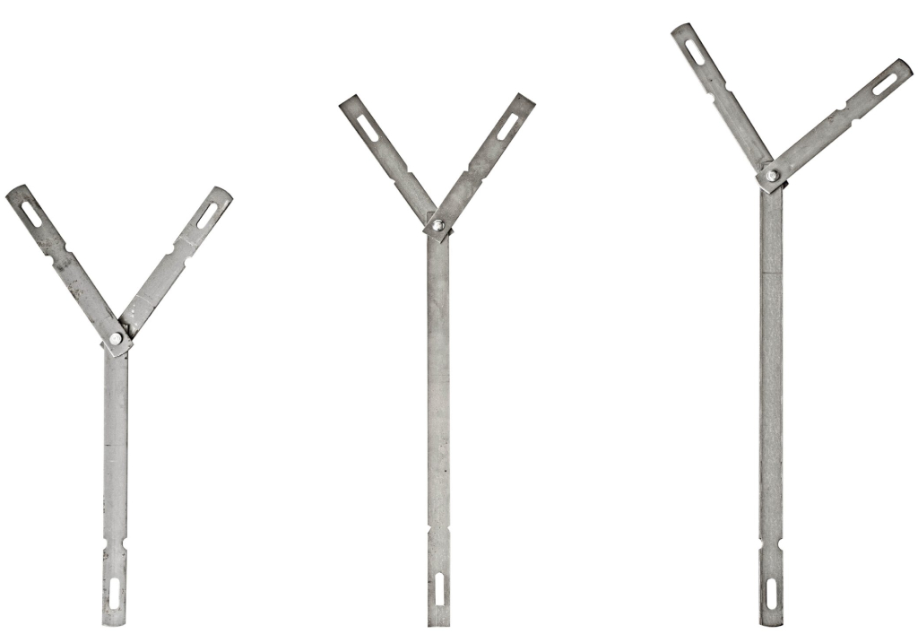 Sarok acéllemez távtartók